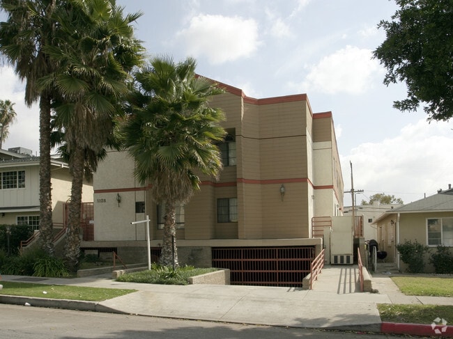 Building Photo - 1128 Alameda Ave