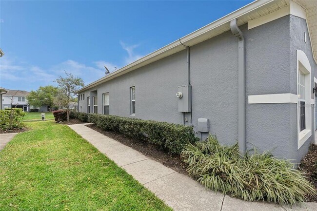 Building Photo - 1721 Travertine Terrace