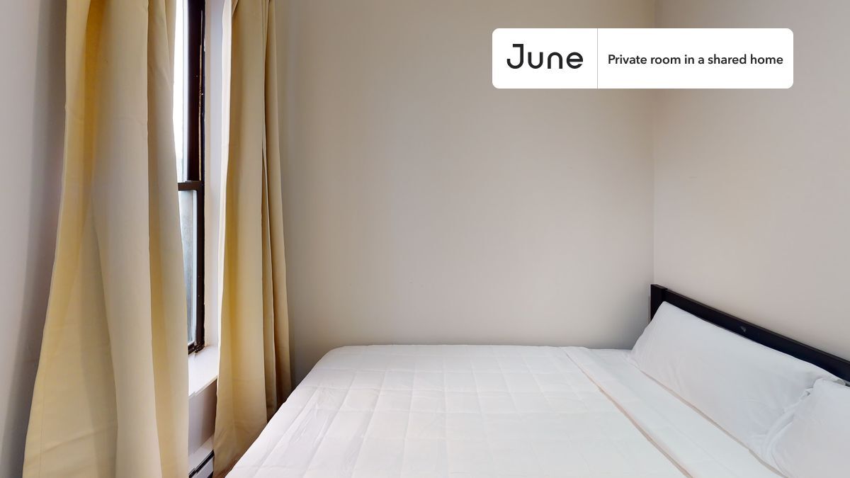 Building Photo - Room in Shared 3 bed/1 bath home