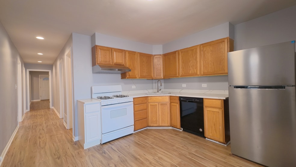 Building Photo - 3307 S Wallace St