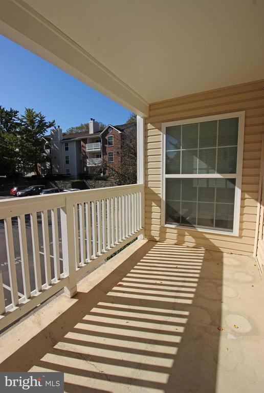 Building Photo - 1543 Lincoln Way