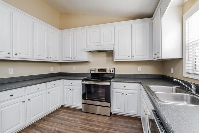 Building Photo - 68 Bent Creek Ct