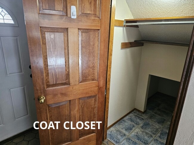 Building Photo - 7 Donore Square