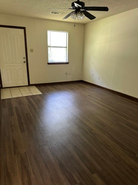 Building Photo - 15005 Smalling Rd