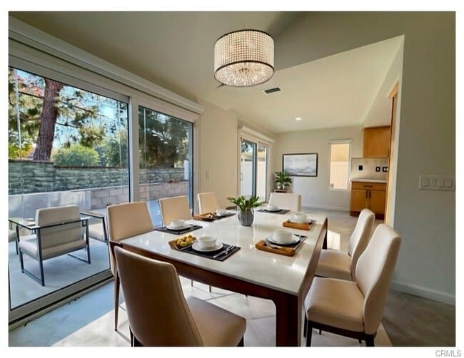 Building Photo - 25032 Sanoria St