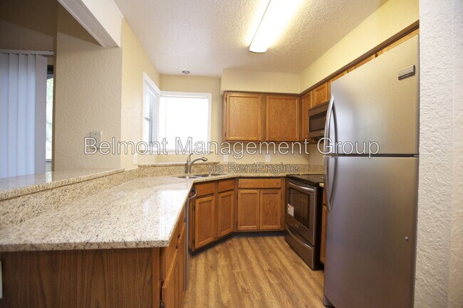 Building Photo - 2941 Antique Oaks Cir