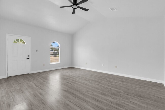 Building Photo - 16868 Kempwood