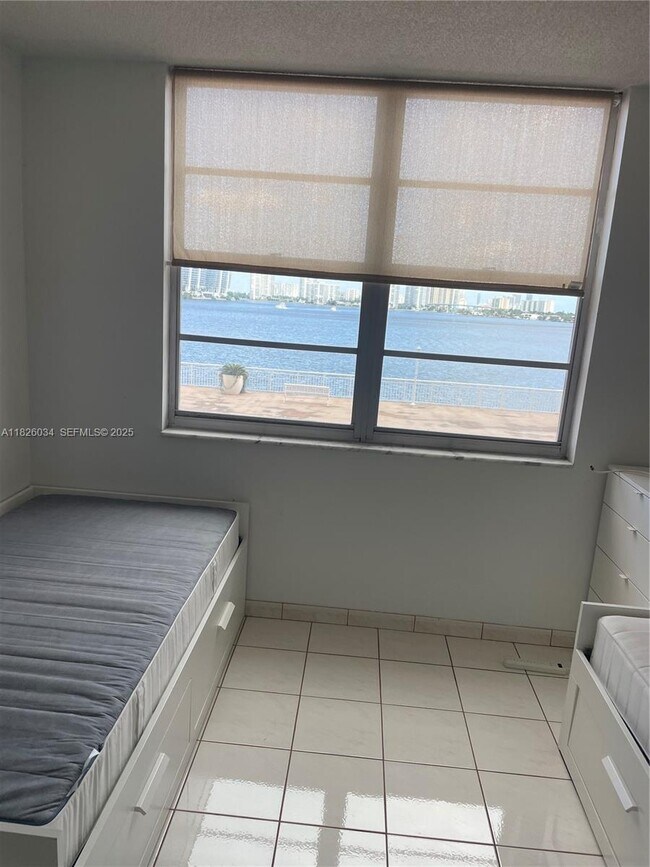 Building Photo - 251 174th St