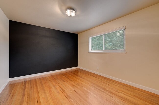 Building Photo - 5113 Sitton Way