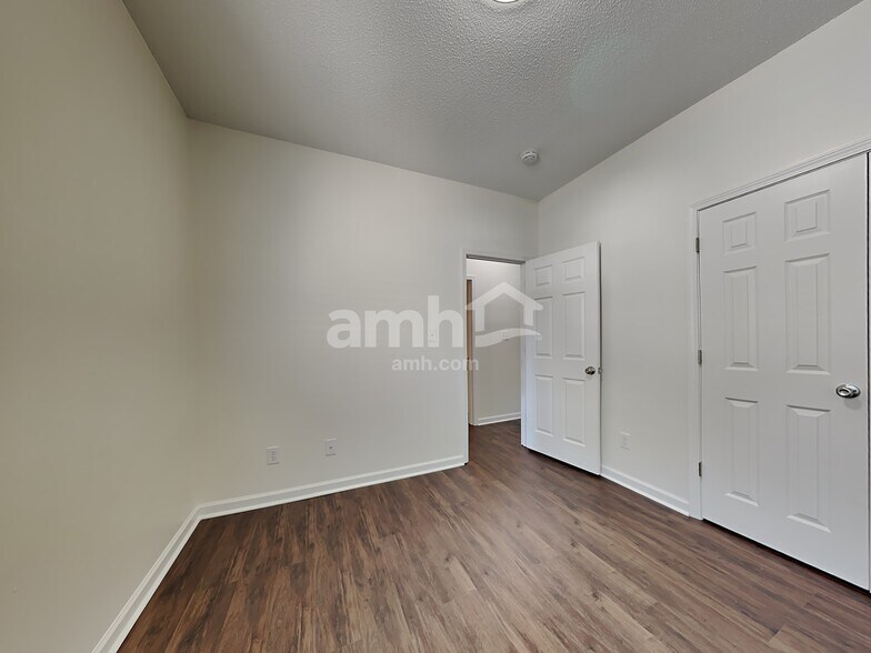 Building Photo - 5116 Old Plantation Cir