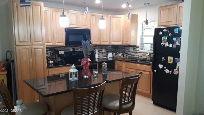 Building Photo - 1204 Harbour Point Dr