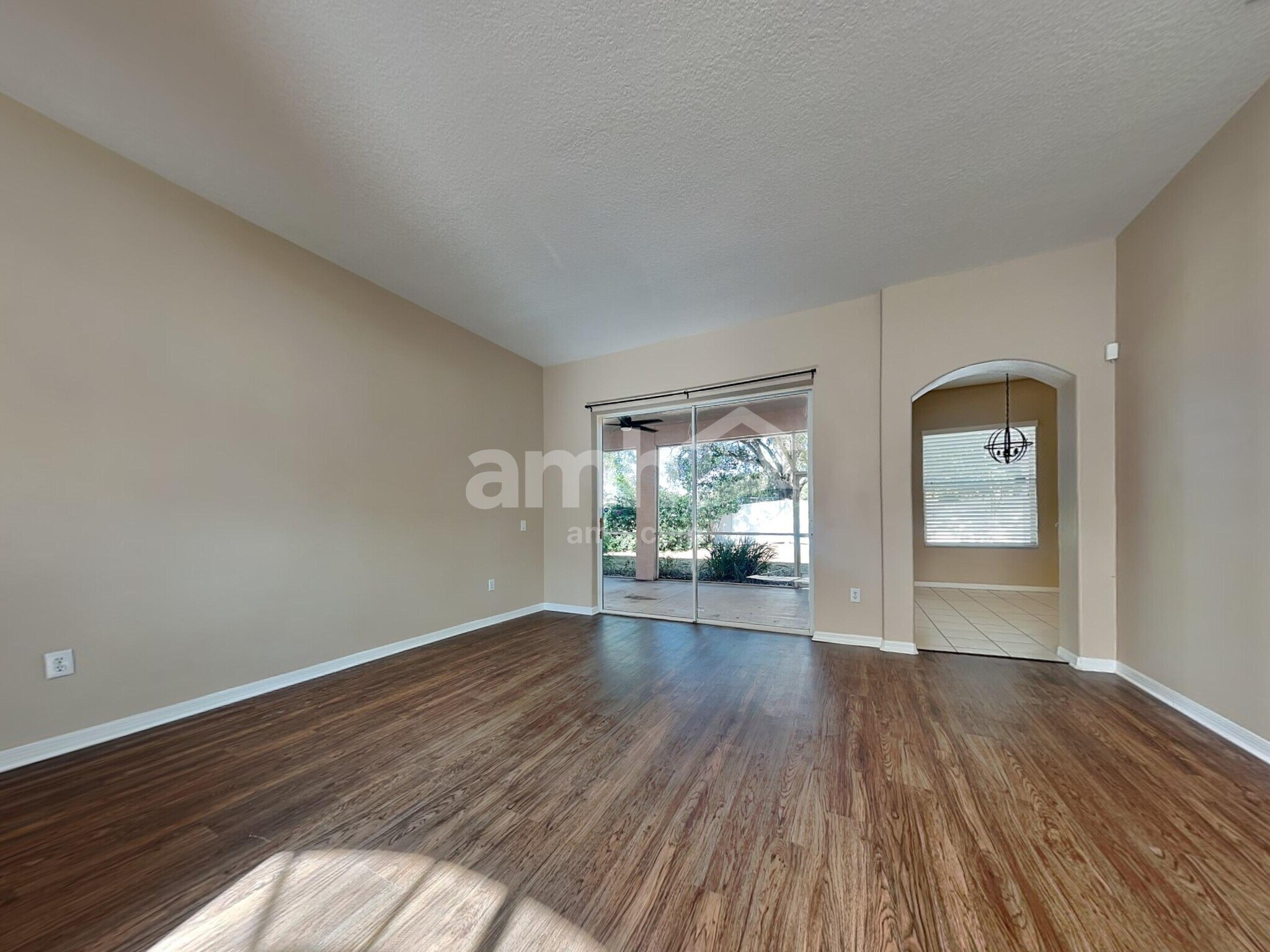 Building Photo - 4004 Water Park Ct