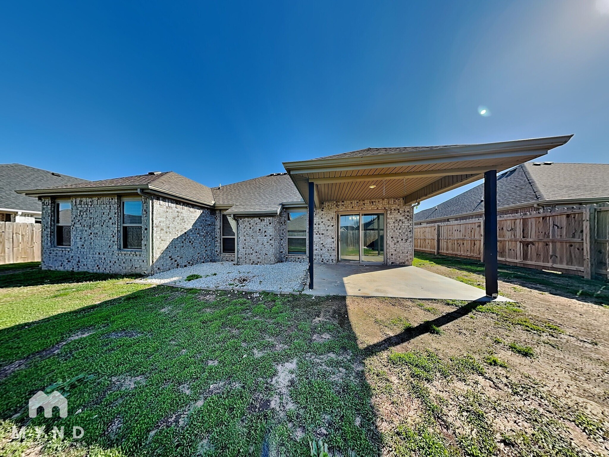 Building Photo - 480 Holly St