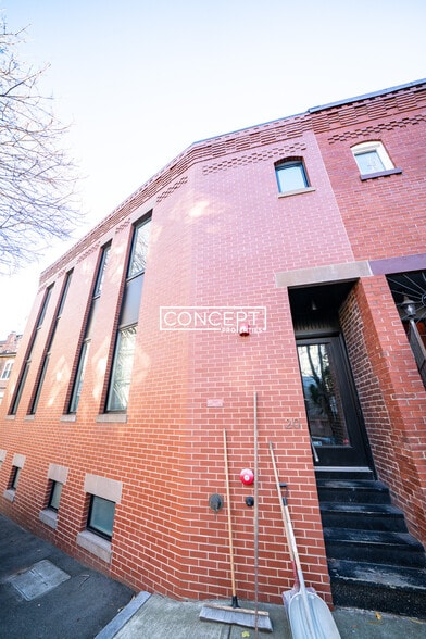 Building Photo - 20 Sussex St