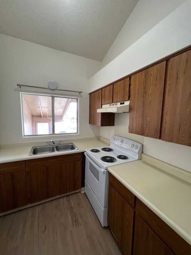 Building Photo - 98-621-621 Kilinoe St