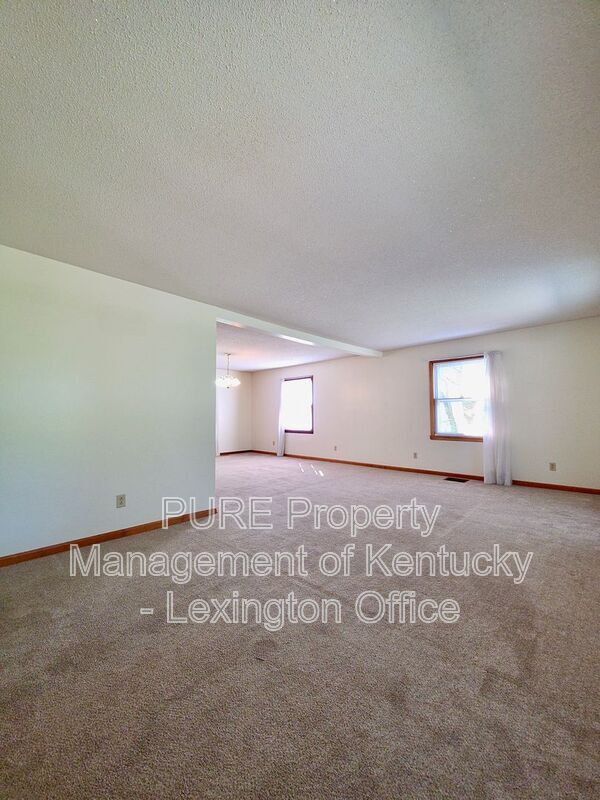 Building Photo - 3449 Colonel Rd