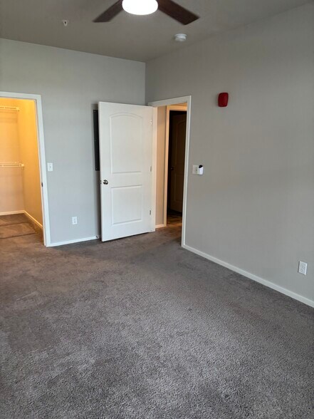 Building Photo - 2940 Kincaid Dr