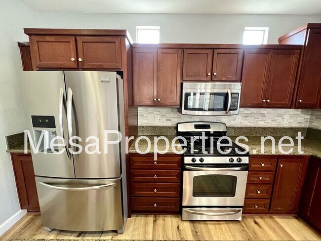 Building Photo - 12346 Claredon Dr