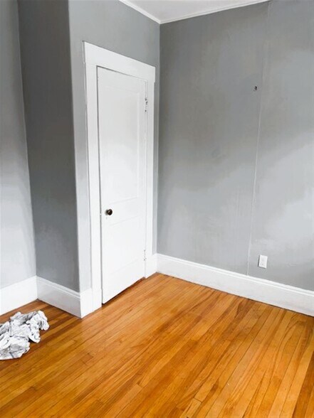 Building Photo - 14 Quincy St