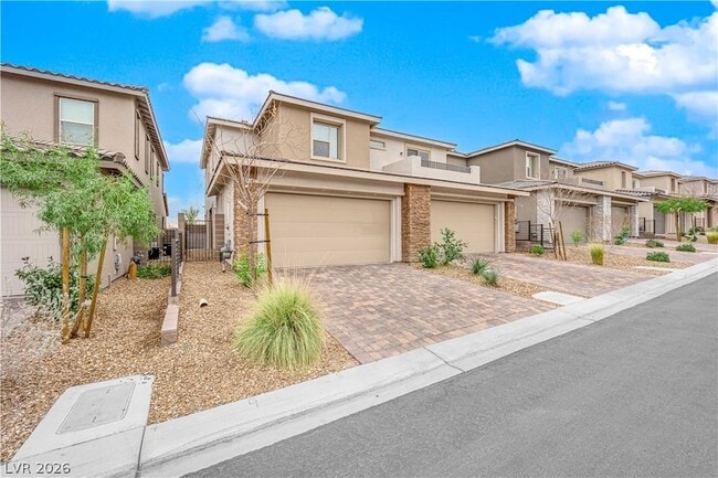 Building Photo - 11665 Redwood Mountain Ave