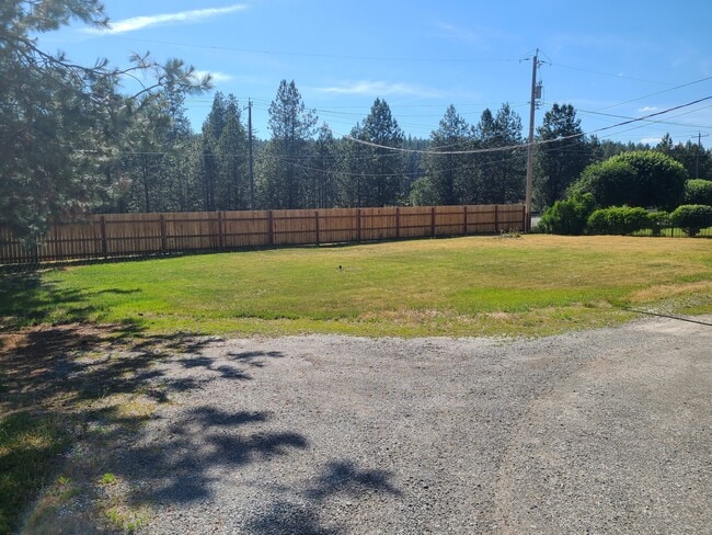 Building Photo - 1920 S Fawn Dr