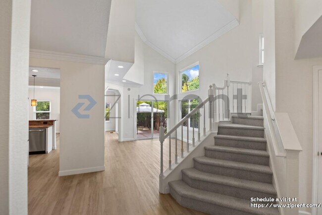 Building Photo - 2475 Canyon Lakes Dr