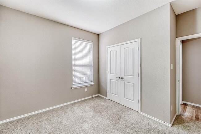 Building Photo - 198 Danish Dr