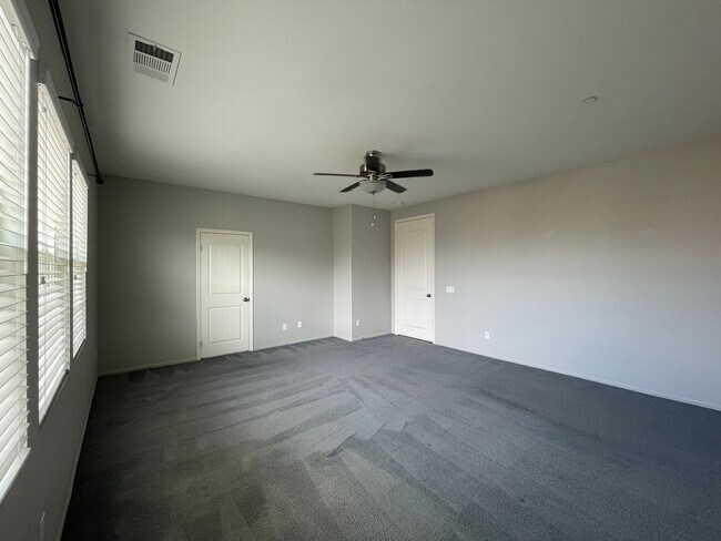 Building Photo - Spacious Chula Vista Home | 2 Car Garage | Pools, Gym & Tennis Courts