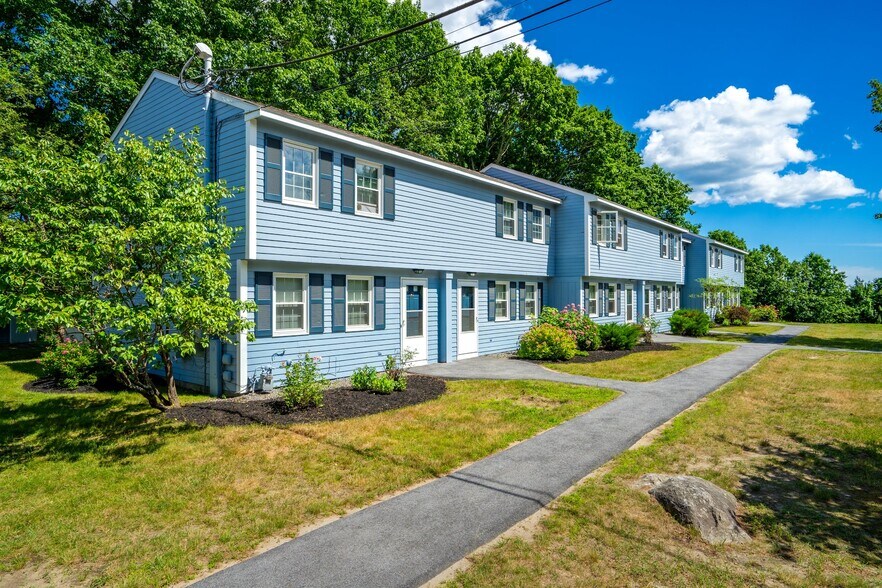 Primary Photo - Foxcroft Apartments, LLC