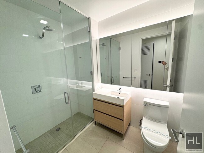 Building Photo - BROAD STREET