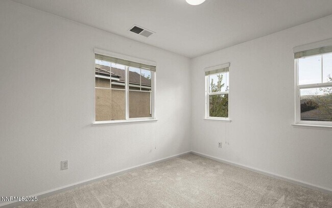 Building Photo - 3890 Dominus Dr