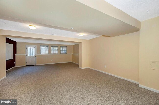 Building Photo - 6801 Fallard Place