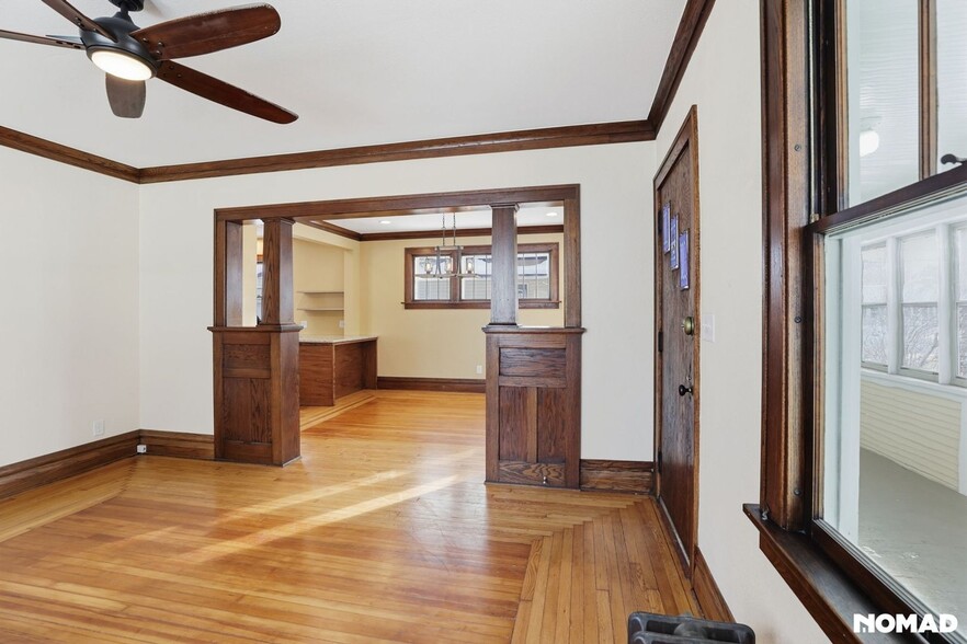 Building Photo - 40 W Lewis St