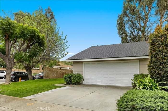 Building Photo - 27232 Eastridge Dr