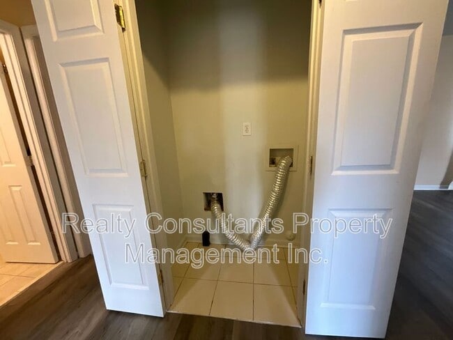 Building Photo - 1512 Perkins St