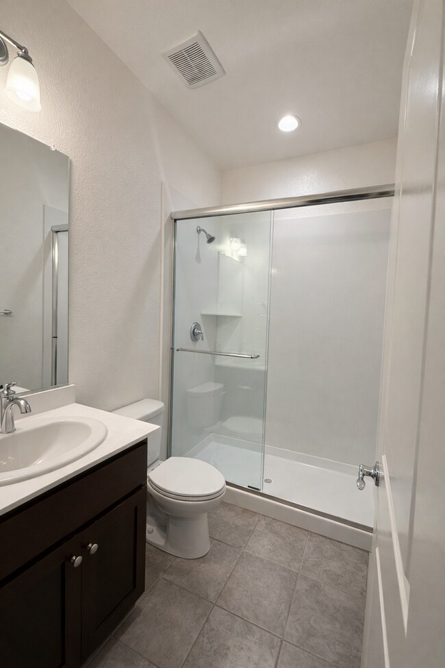 Building Photo - Energy-Efficient Emerson Ranch Home | 5 Bed + Owned Solar, Powerwall, EV Charging & Beautiful Bac...