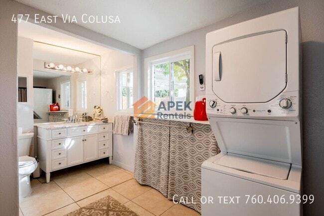 Building Photo - 477 E Vía Colusa