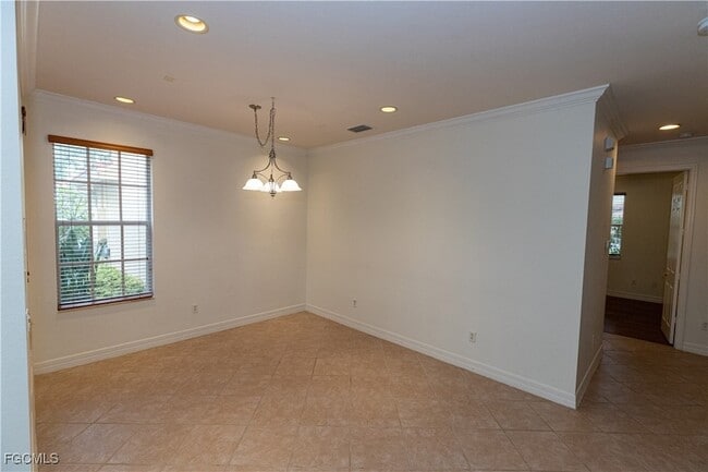 Building Photo - 10094 Mimosa Silk Dr