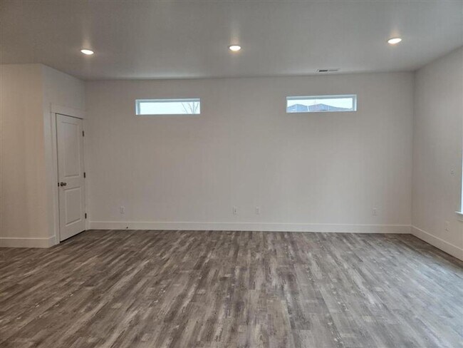 Building Photo - BE THE 1ST TO MOVE INTO THIS BRAND NEW TOWNHOME!