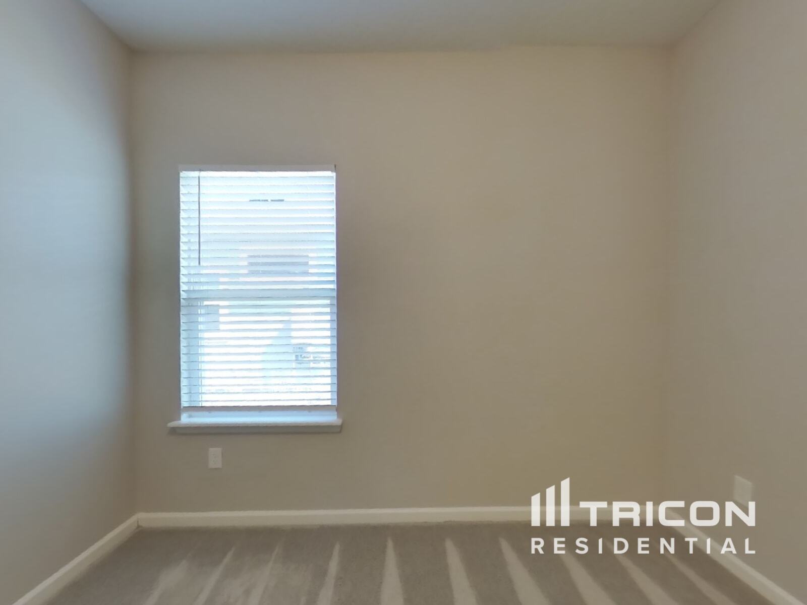 Building Photo - 164 Bloomfield Wy