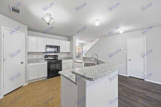 Building Photo - 7541 Lazy Spur Blvd