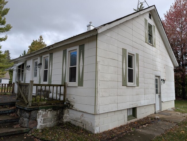 Primary Photo - 415 S Silverleaf St