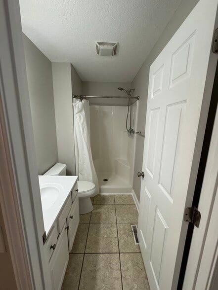 Building Photo - 50 Shadow Ridge Ln