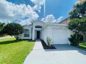 Building Photo - 13403 Greenpointe Dr