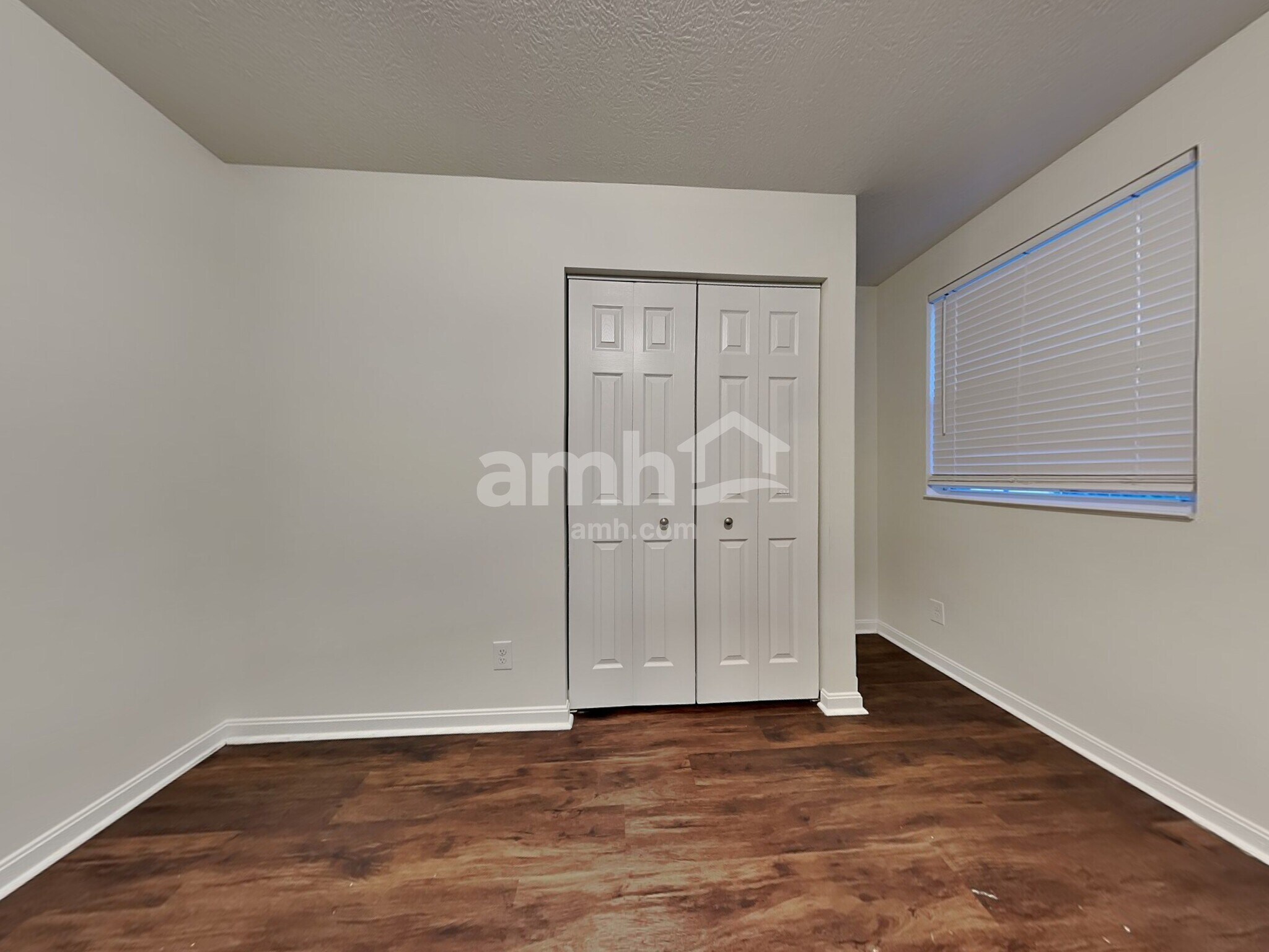 Building Photo - 735 Norbie Dr