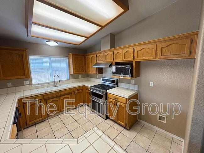 Building Photo - 1040 N Sumter Ct