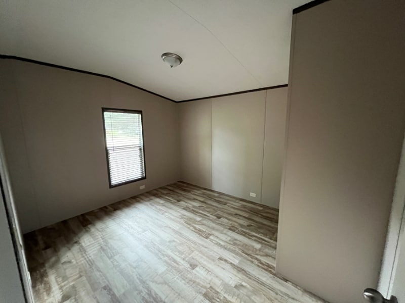 Building Photo - 490 Private Rd 6420