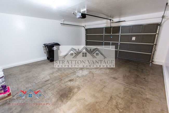 Building Photo - 17739 W Redfield Rd