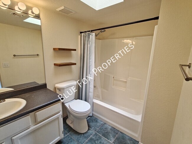 Building Photo - 2415 W Calle Retana