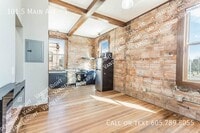 Building Photo - 101 S Main Ave